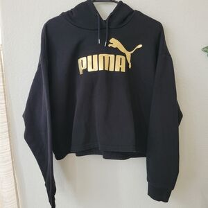 PUMA Cropped Hoodie – Size L
Condition: Gently used / Like new